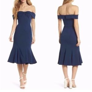 NWT Gal Meets Glam Tyler dress Off On Shoulder Size 10
